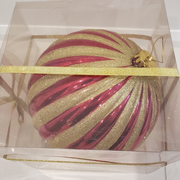 Traditions brand new Large metallic red and sparkly gold 8inch diameter … - Picture 2 of 5